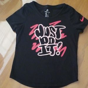 Nike Girls short sleeve graffiti print tee - sz M